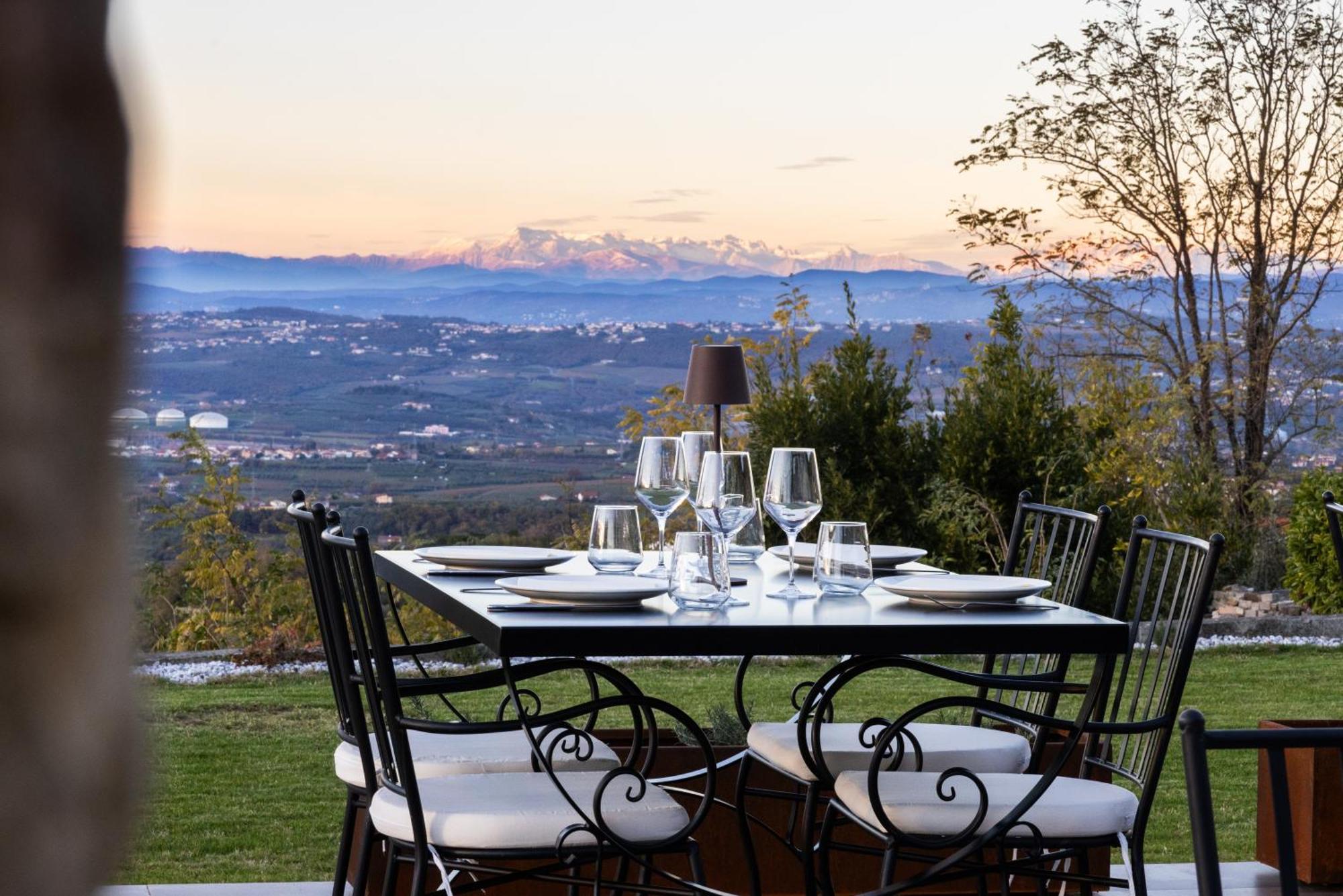 Stok - Rooms, Wine & Restaurant - Marezige, Koper Exteriér fotografie