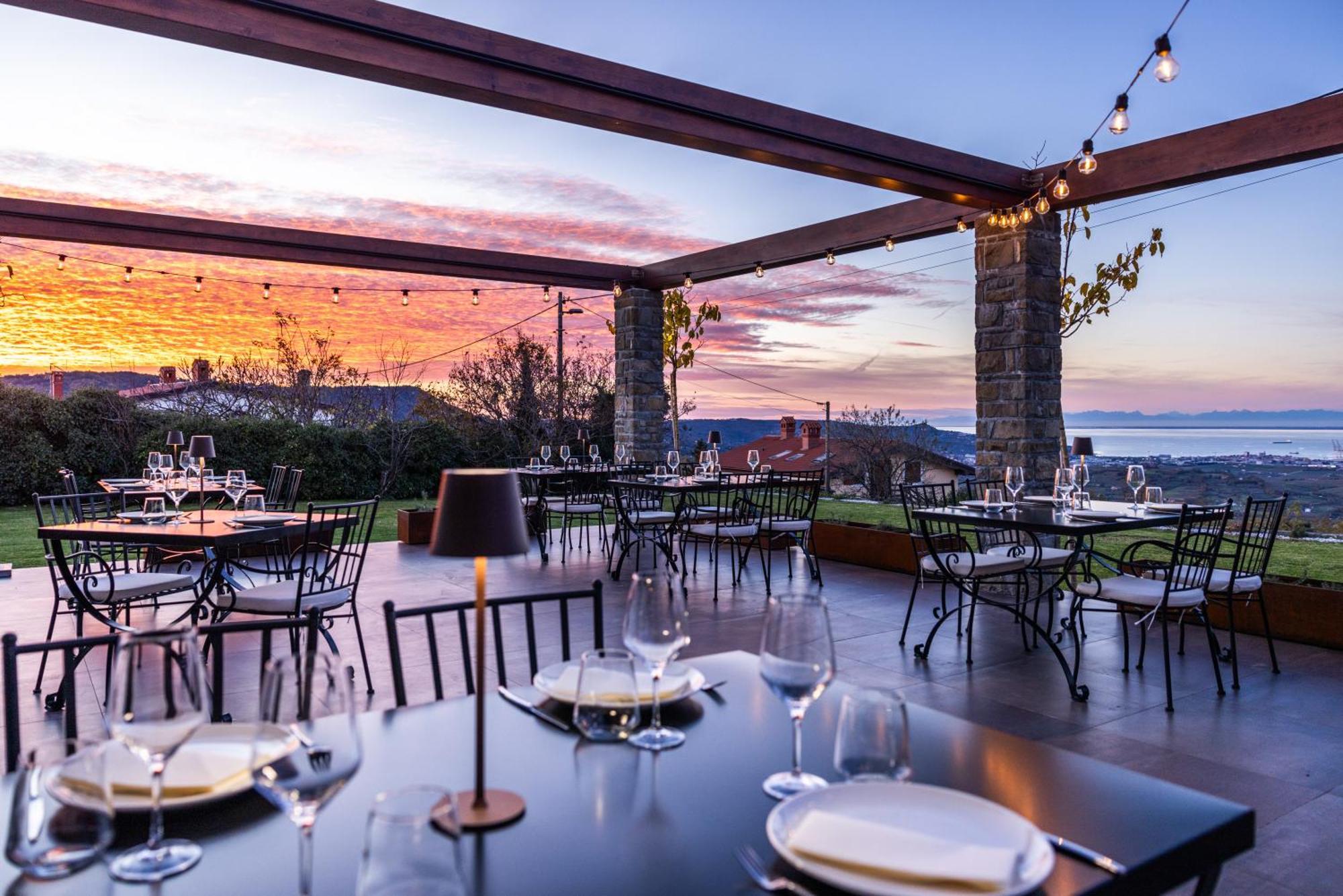 Stok - Rooms, Wine & Restaurant - Marezige, Koper Exteriér fotografie