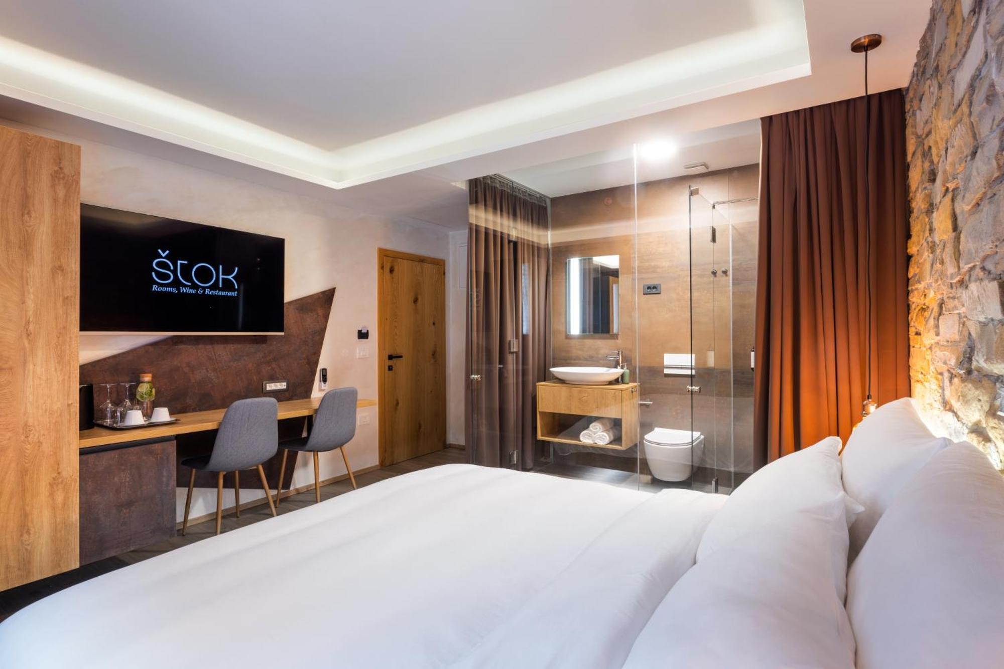 Stok - Rooms, Wine & Restaurant - Marezige, Koper Exteriér fotografie